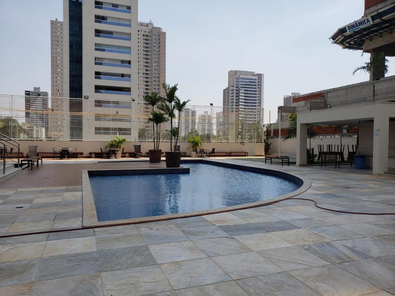 Moderno Flat Com Vista Para O Parque Vaca Brava Goiania Exterior photo